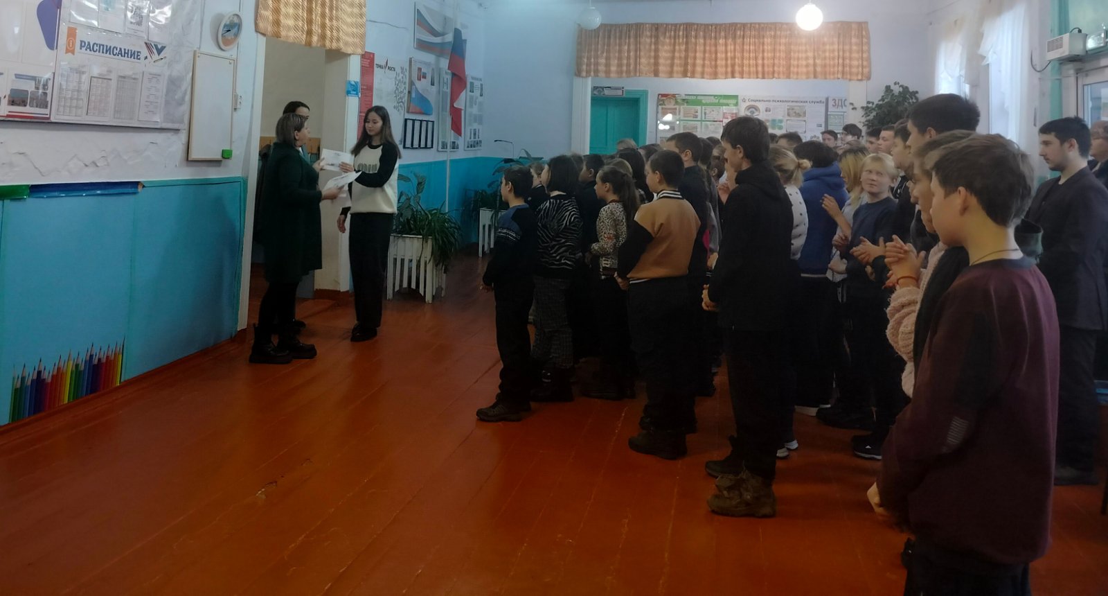 вручение сертификатов победителям.